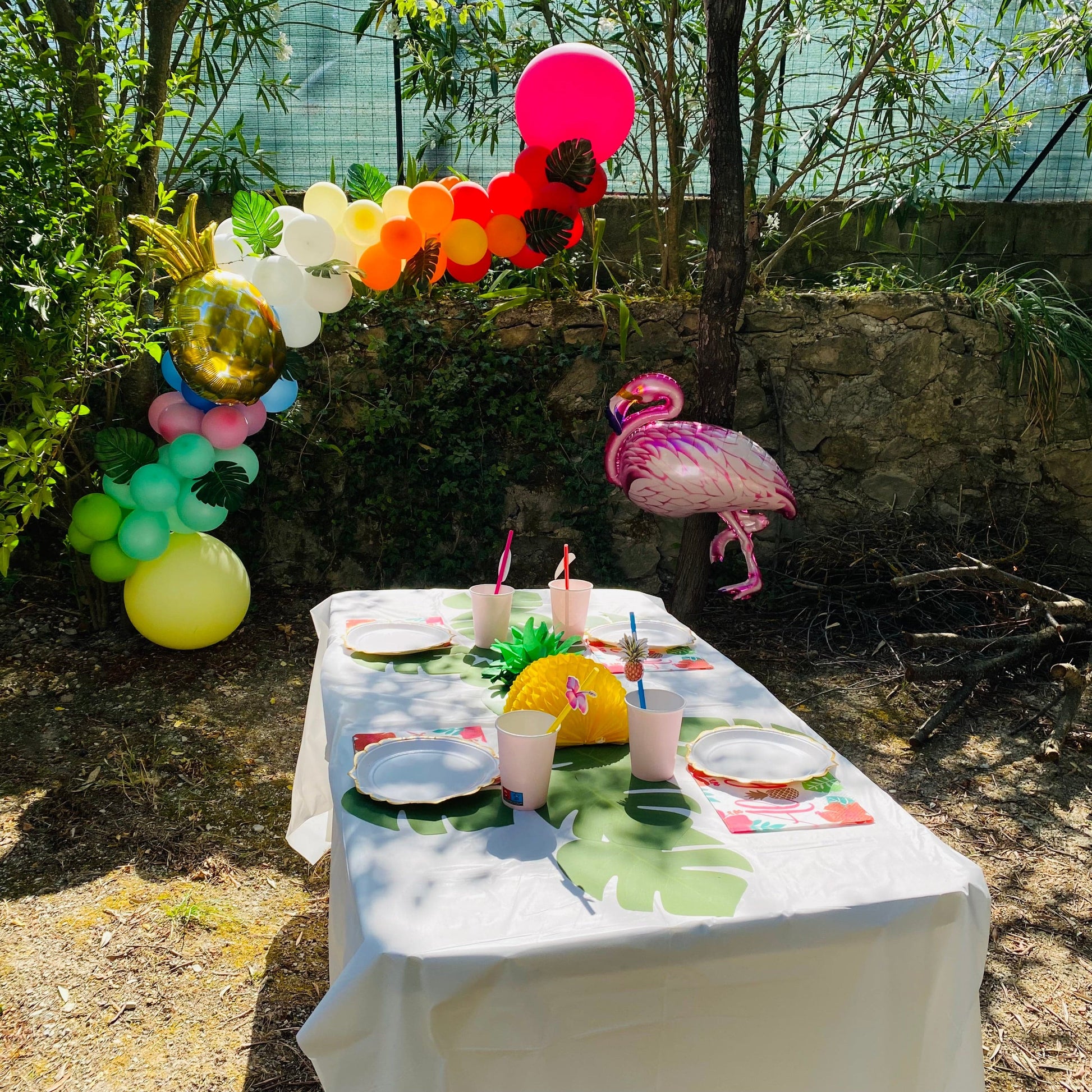Box déco photocall thème tropical pour anniversaire, pool party, evjf, jour de l'an